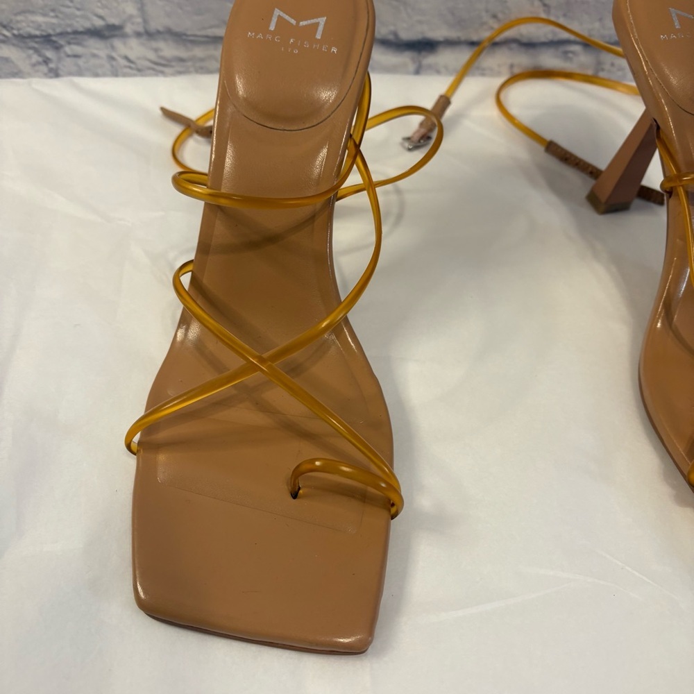 Marc Fisher LTD Dariana Heels 9.5 - Picture 5 of 14